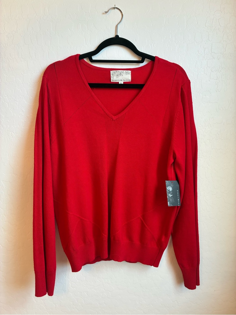 NWT Debbie Morgan New York Red V-Neck Pullover Sweater XL